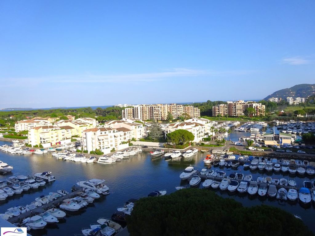 Appartement F1 MANDELIEU LA NAPOULE 227000€ L'Agence du Sud-Est Appartement F1 MANDELIEU LA NAPOULE 227000€ L'Agence du Sud-Est