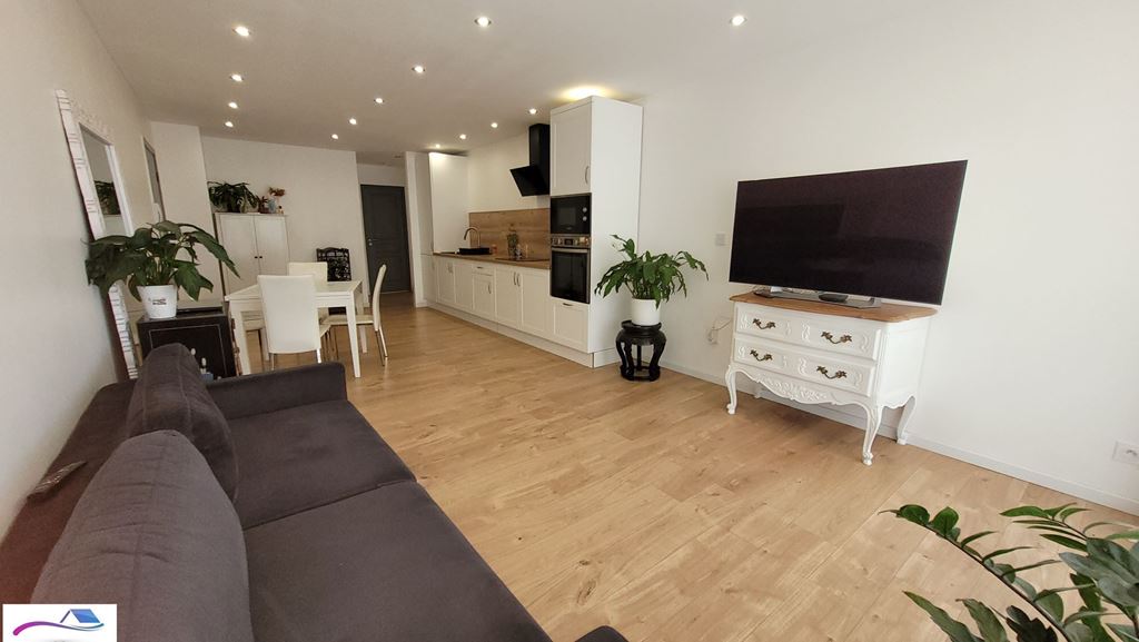 Appartement F4 MANDELIEU LA NAPOULE 325000€ L'Agence du Sud-Est Appartement F4 MANDELIEU LA NAPOULE 325000€ L'Agence du Sud-Est