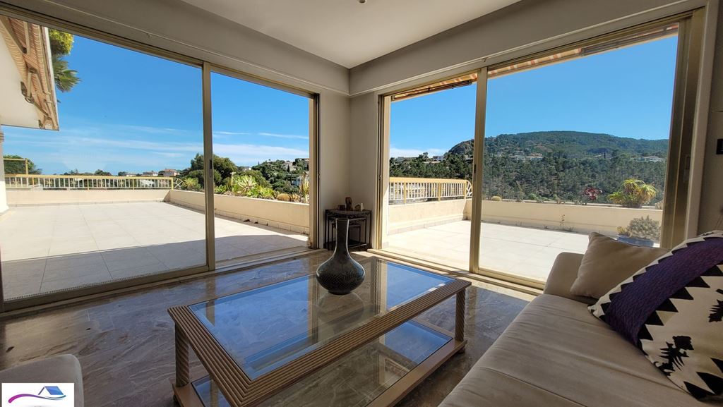 Appartement F4 MANDELIEU LA NAPOULE 872000€ L'Agence du Sud-Est